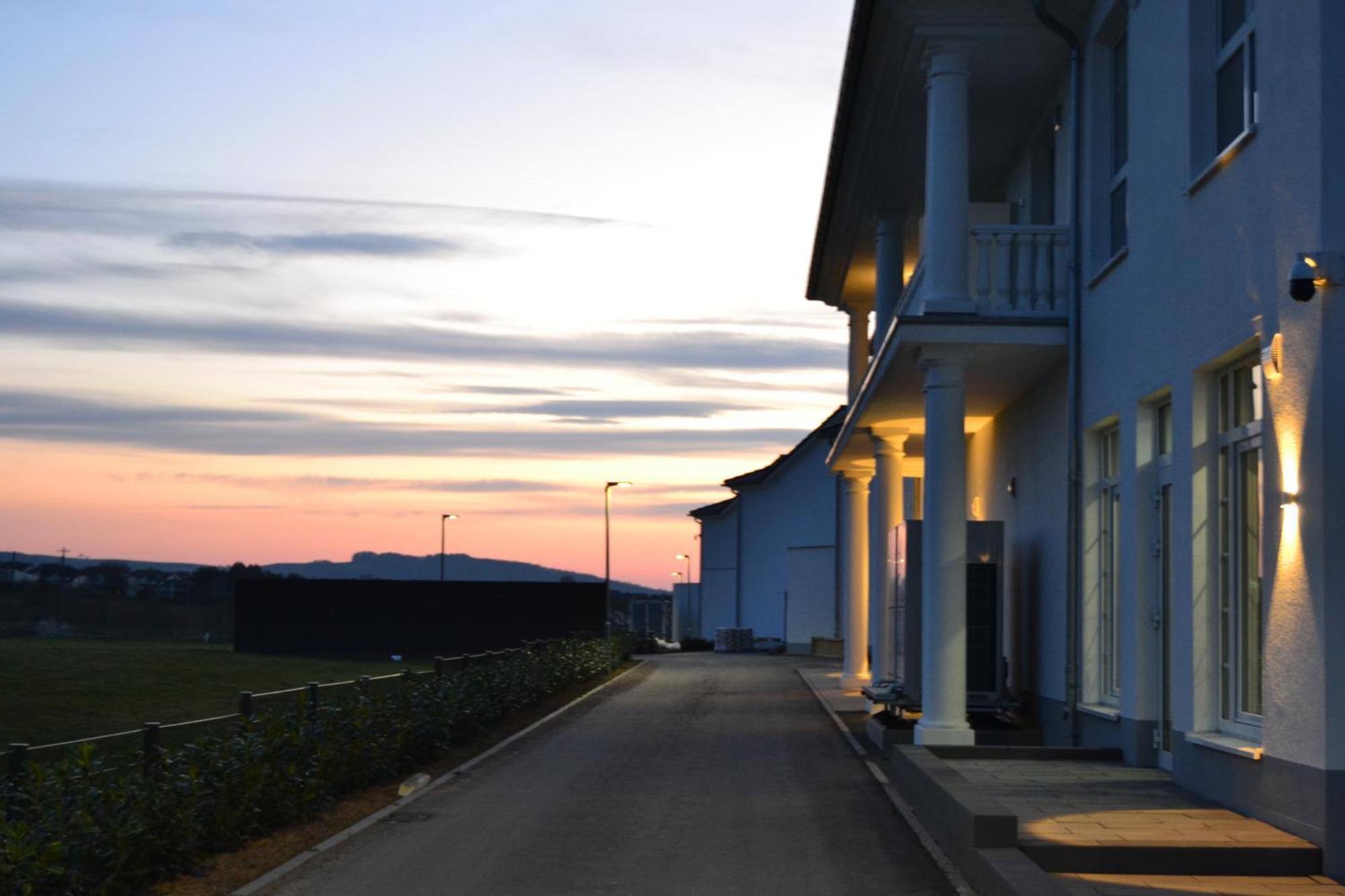Villaggio Hotel Mackenbach ภายนอก รูปภาพ